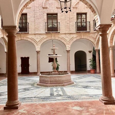 Ap. Palacete Marques D La Vega Antequera Exterior photo